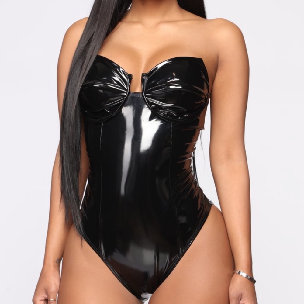 FashionNova Latex Bodysuit Size M